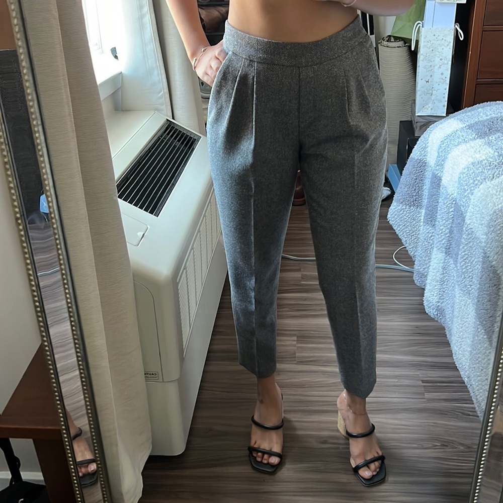 Aritzia- Babaton Virgin Woven Wool pant size 2